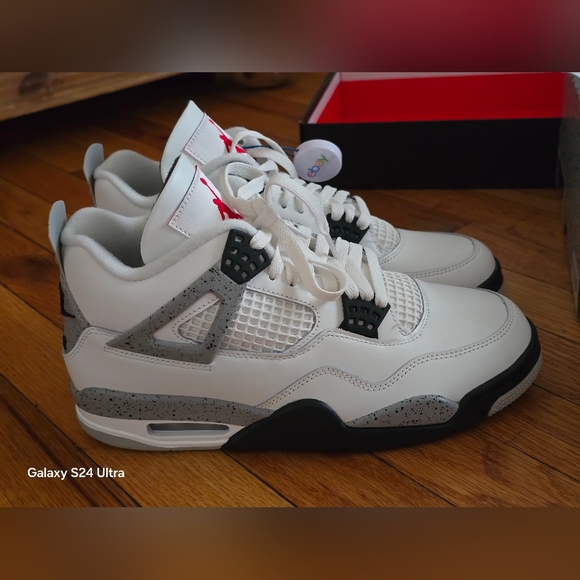 Nike Air Jordan Retro White Cement Men's Size